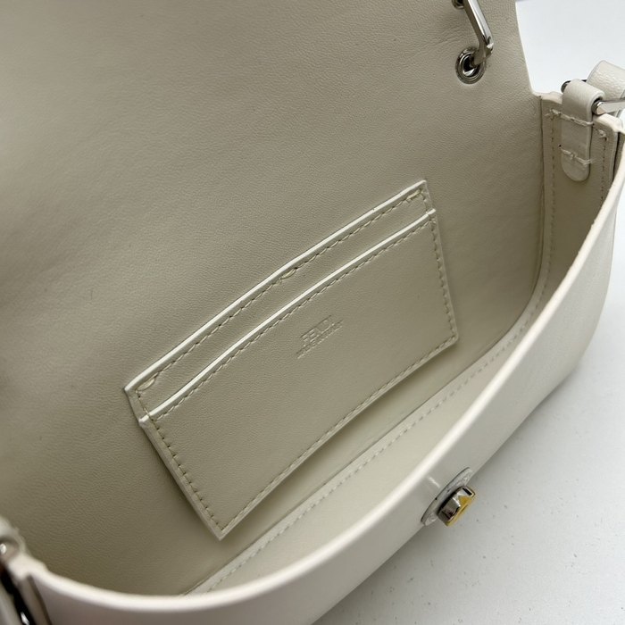 Fendi Tote bag with minimalist design traits Black 01A