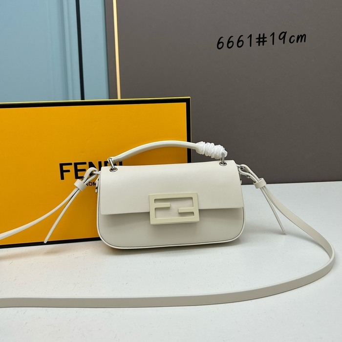 Fendi Tote bag with minimalist design traits Black 01A