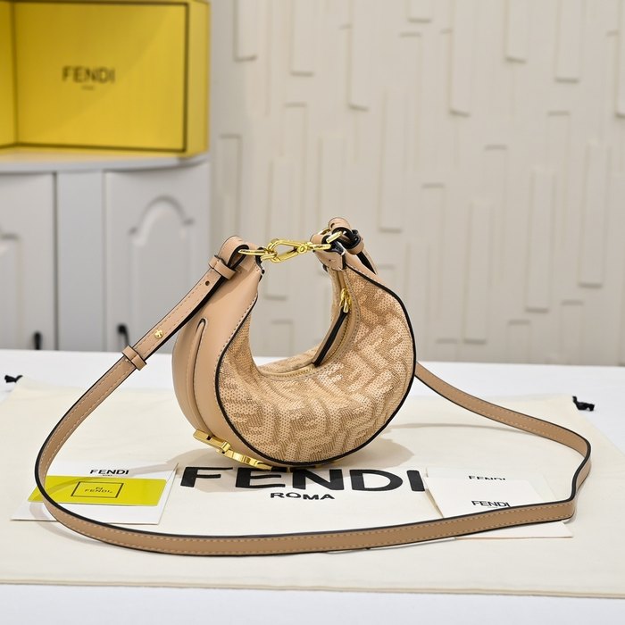 Fendi Tote bag with shoulder strap Beige 01A