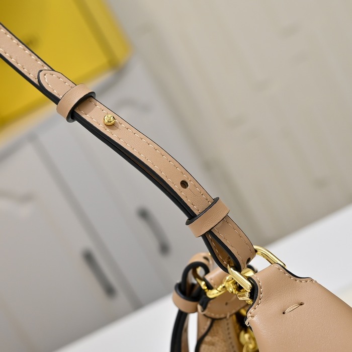 Fendi Tote bag with shoulder strap Beige 01A