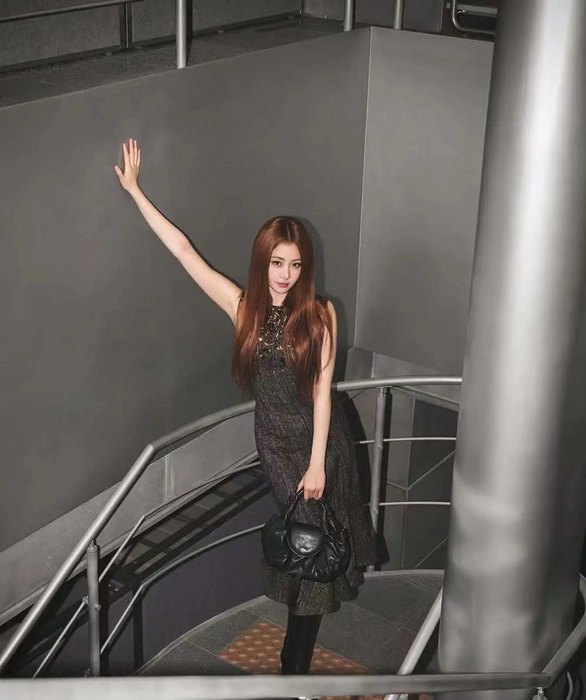 Fendi Tote bag with soft design traits Black 01A