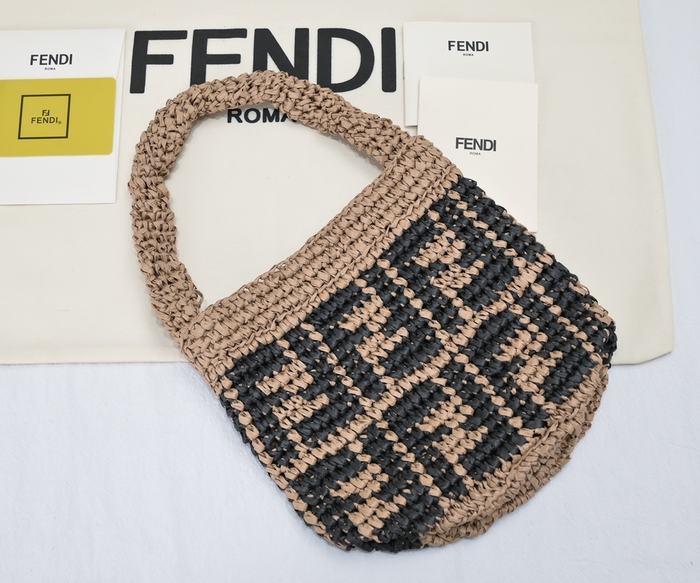 Fendi Tote bag with stylish design Black 01A