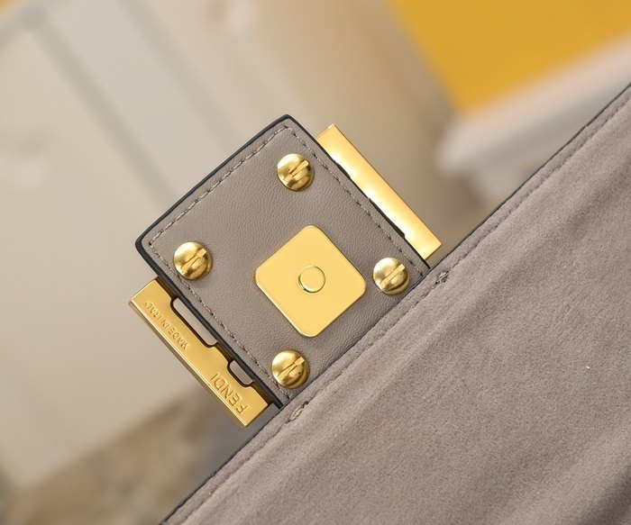 Fendi Tote bag with stylish design Navy 01A