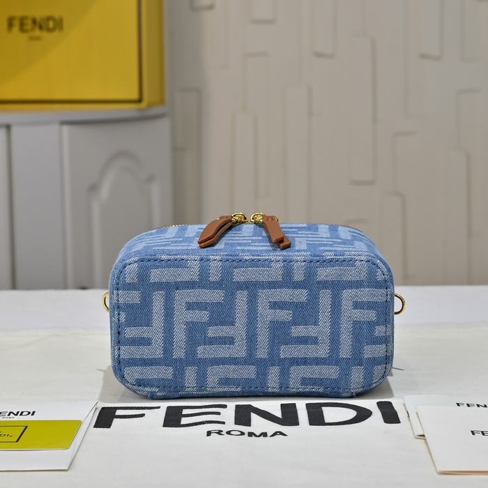 Fendi Tote bag with stylish design traits Brown 01A