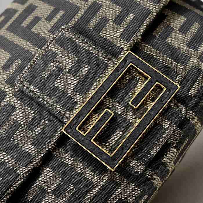 Fendi Tote bag with stylish features Black 01A 2