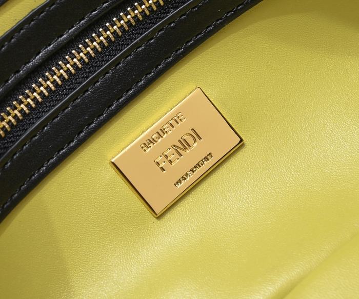 Fendi Tote bag with stylish features Black 01A 4