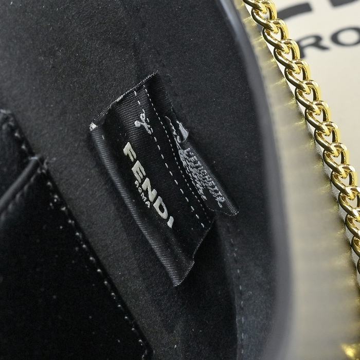 Fendi Tote bag with stylish features Black 01A