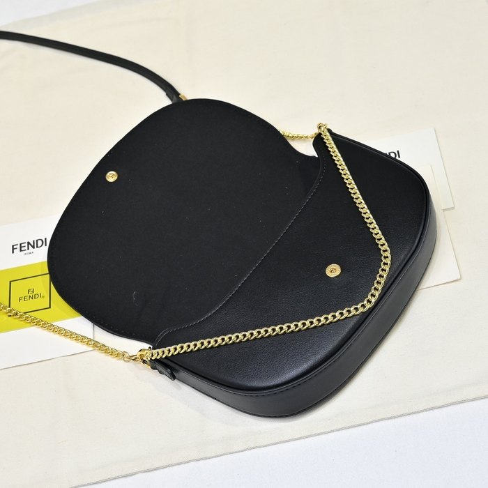 Fendi Tote bag with stylish features Black 01A