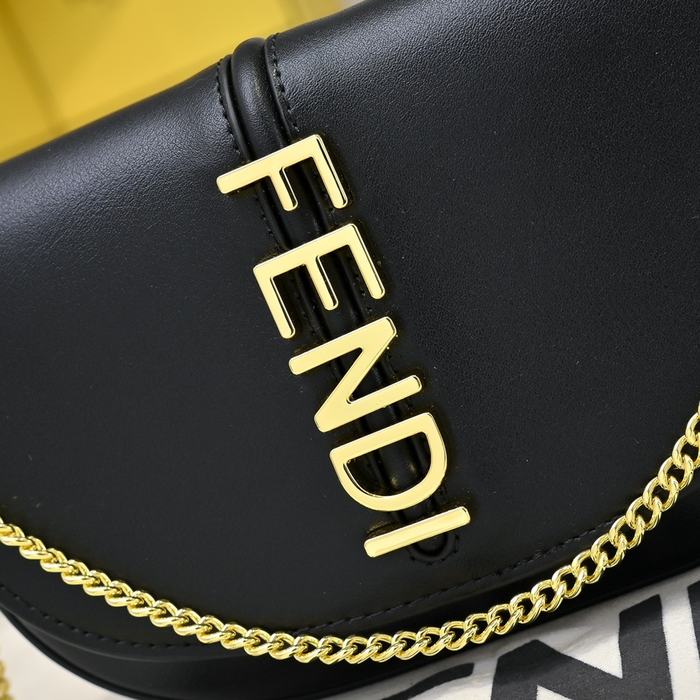 Fendi Tote bag with stylish features Black 01A