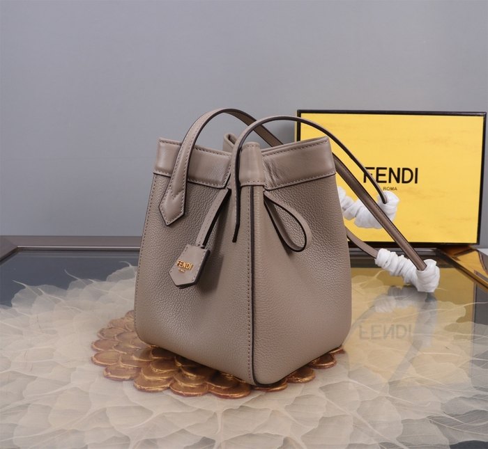 Fendi Tote bag with stylish features Brown 01A