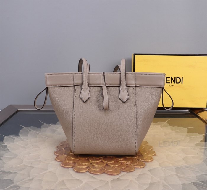 Fendi Tote bag with stylish features Brown 01A