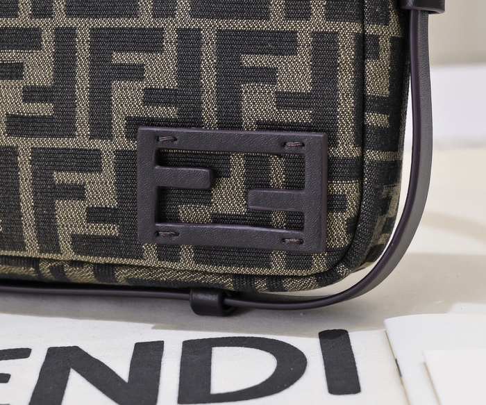 Fendi Tote bag with stylish features Grey 01A