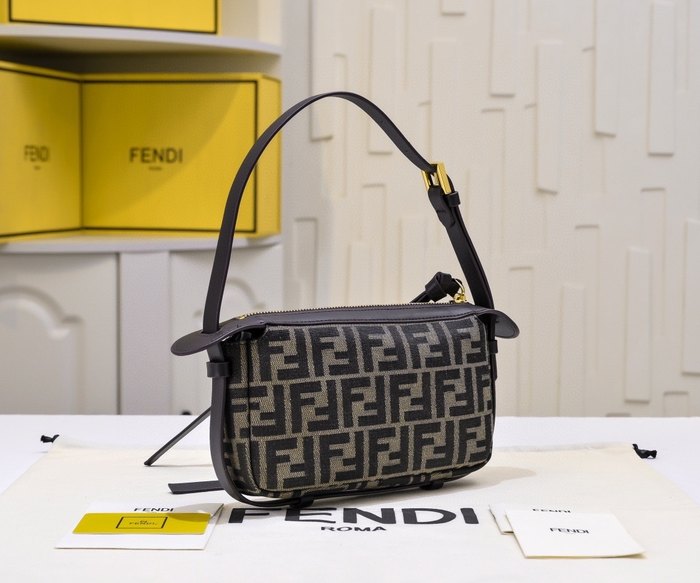 Fendi Tote bag with stylish features Grey 01A