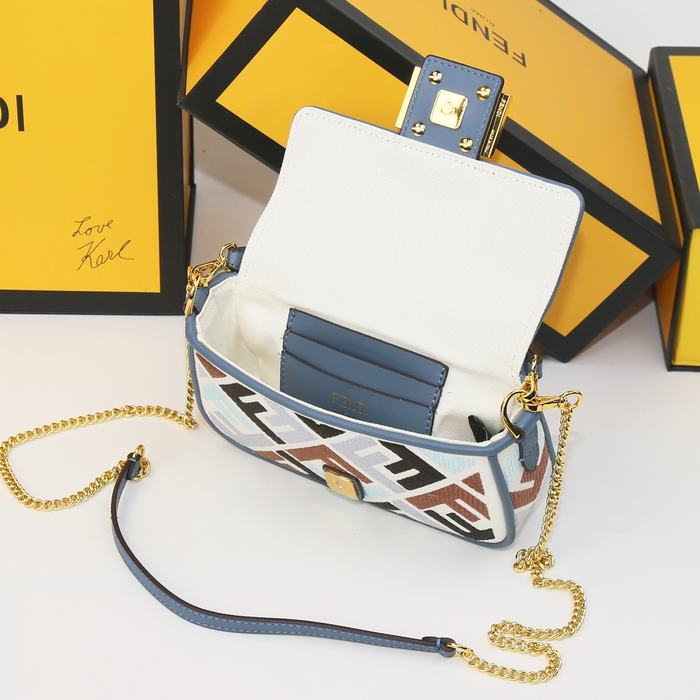 Fendi Tote bag with stylish traits Beige 01A