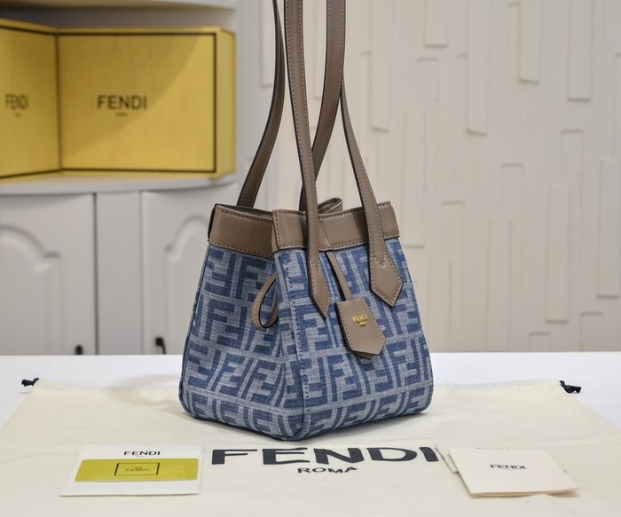 Fendi Tote bag with stylish traits Blue 01A 2