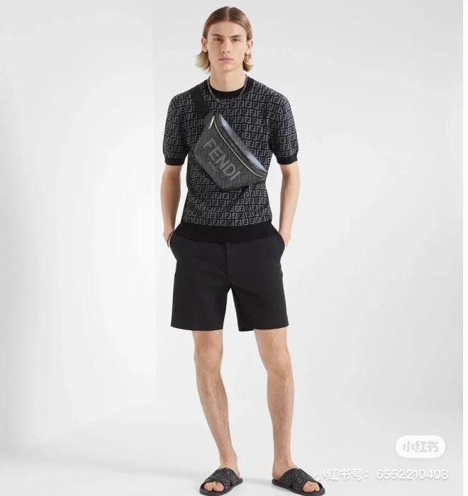 Fendi Tote bag with stylish traits Brown 01A 4