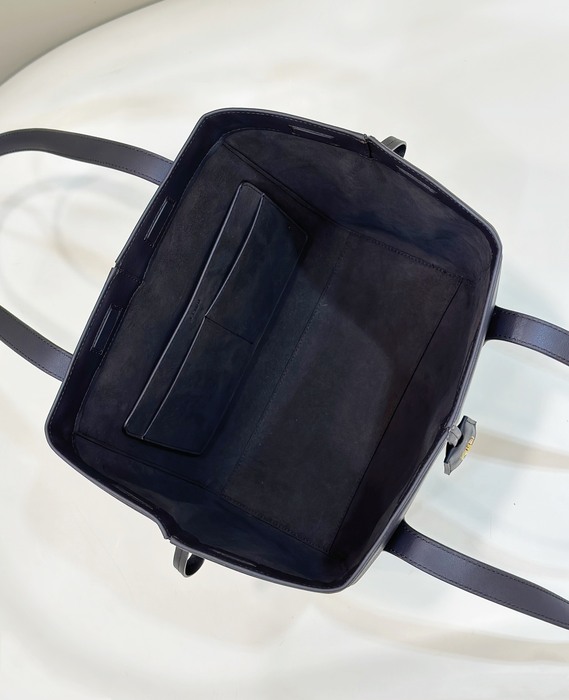 Fendi Tote bag with stylish traits Brown 01A 5