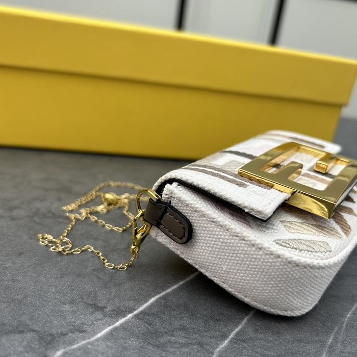 Fendi Tote bag with stylish traits Brown 01A 6