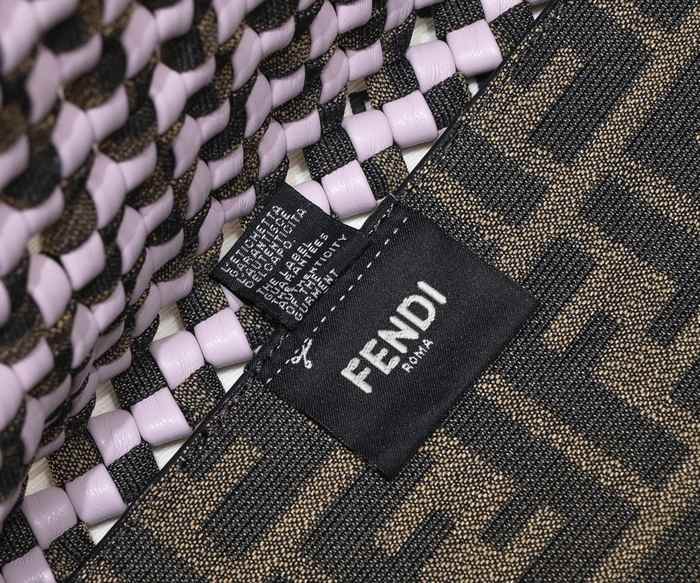 Fendi Tote bag with stylish traits Brown 01A 7