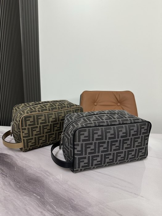 Fendi Tote bag with stylish traits Grey 01A