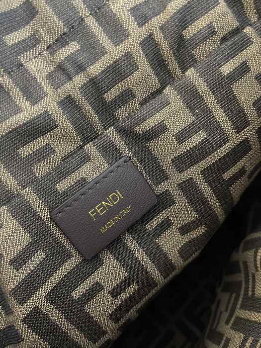 Fendi Tote style 13 Brown 01A