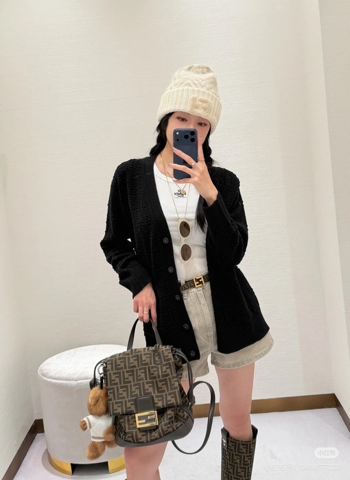 Fendi Tote style 13 Brown 01A