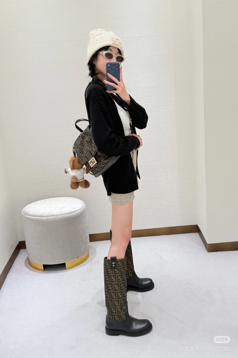 Fendi Tote style 13 Brown 01A