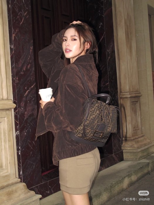 Fendi Tote style 13 Brown 01A