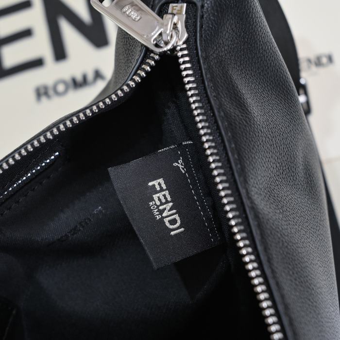 Fendi Tote style 16 Black 01A