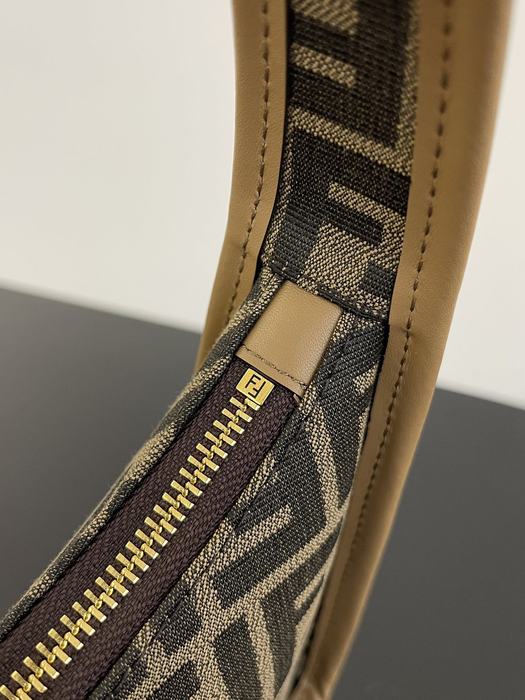 Fendi Tote style 37 Brown 01A