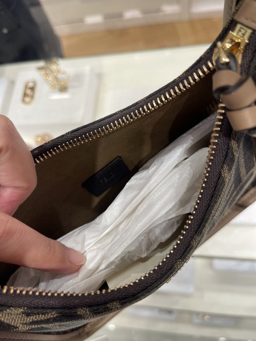 Fendi Tote style 37 Brown 01A