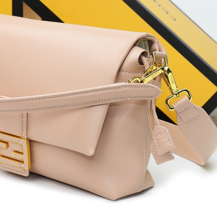 Fendi Tote style 53 Black 01A