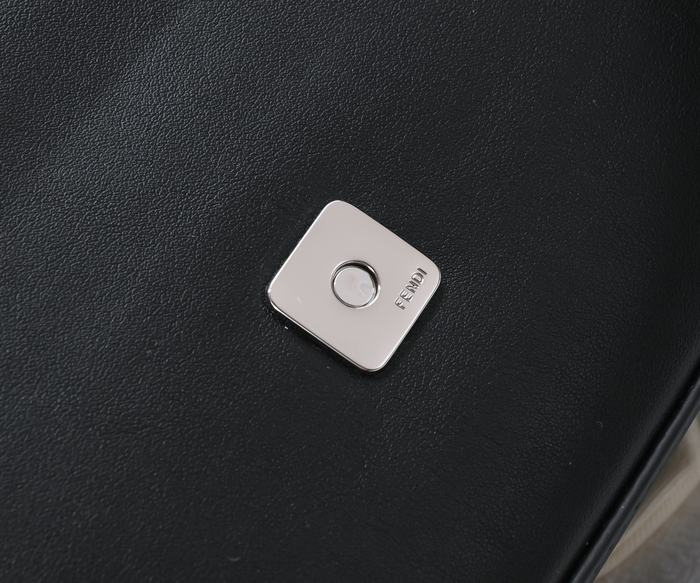 Fendi Tote style 55 Black 01A