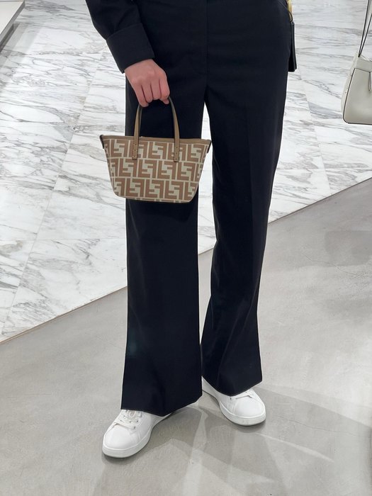 Fendi Tote style 57 Beige 01A