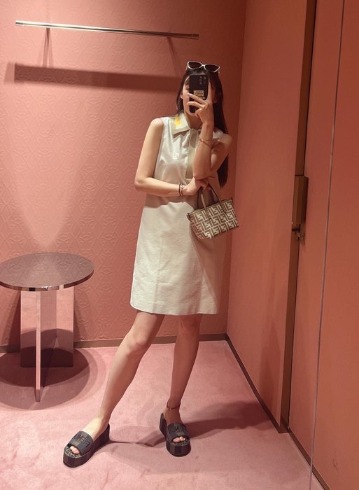 Fendi Tote style 57 Beige 01A