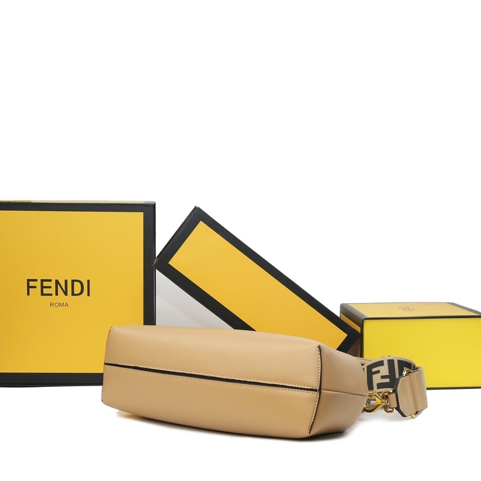 Fendi Tote style 60 Brown 01A