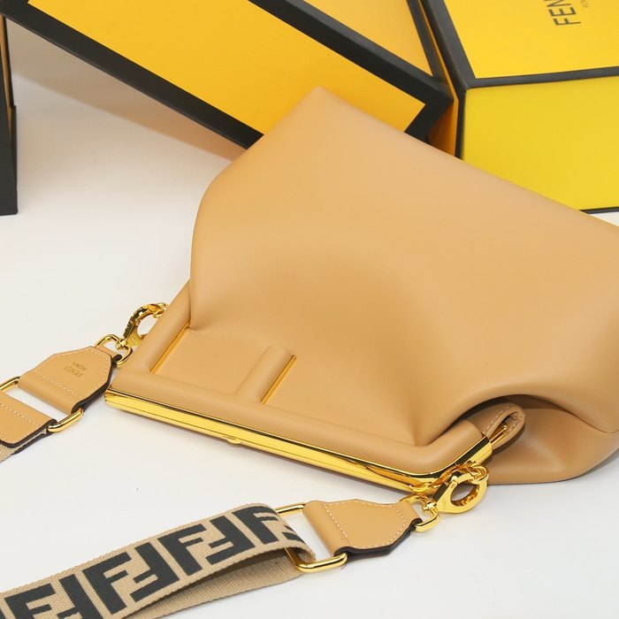 Fendi Tote style 60 Brown 01A