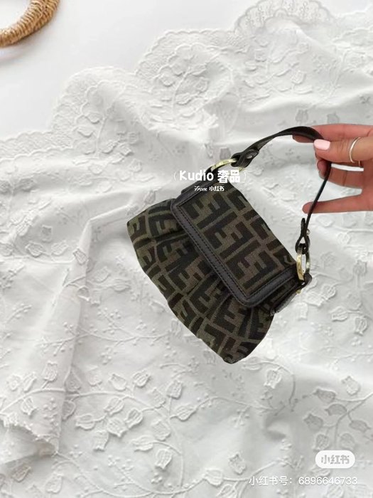 Fendi Tote style 69 Brown 01A