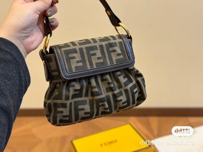 Fendi Tote style 69 Brown 01A