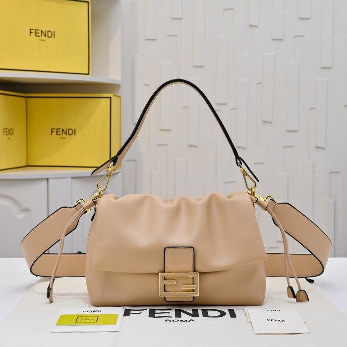 Fendi Tote style 72 Black 01A