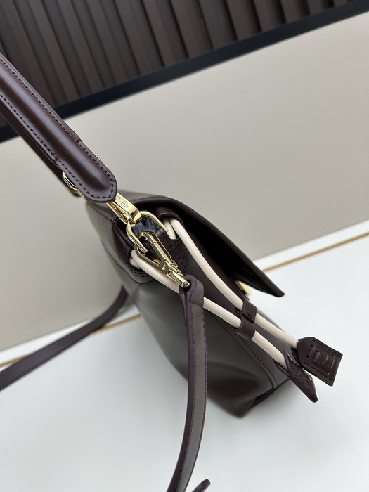 Fendi Tote style 76 White 01A