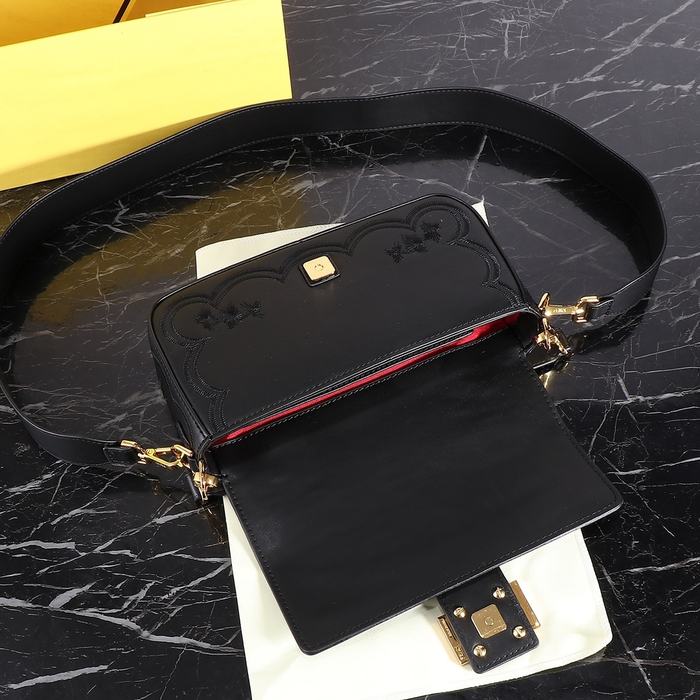 Fendi Tote style 80 Black 01A