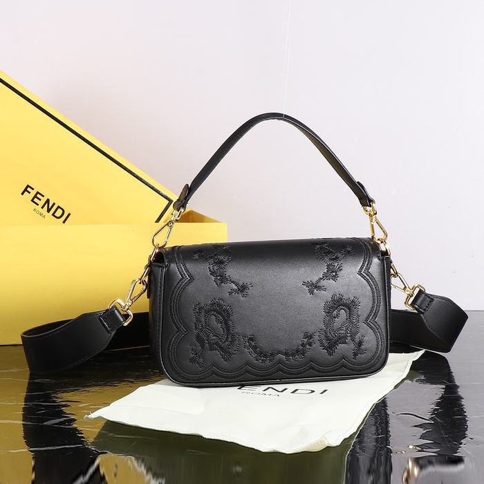 Fendi Tote style 80 Black 01A