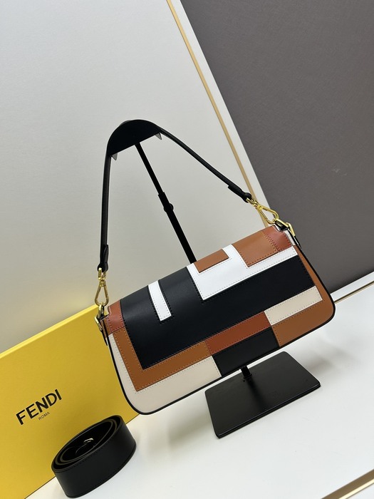 Fendi Tote style 90 Brown 01A