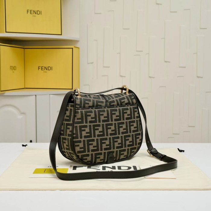 Fendi Tote with chain detail Black 01A