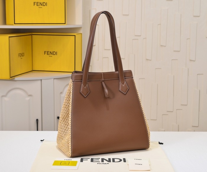 Fendi Tote with elegant design Brown 01A
