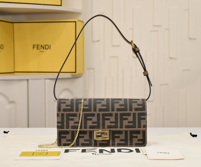 Fendi Tote with modern design traits Brown 01A