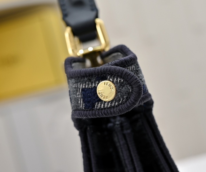 Fendi Tote with modern design traits Navy 01A