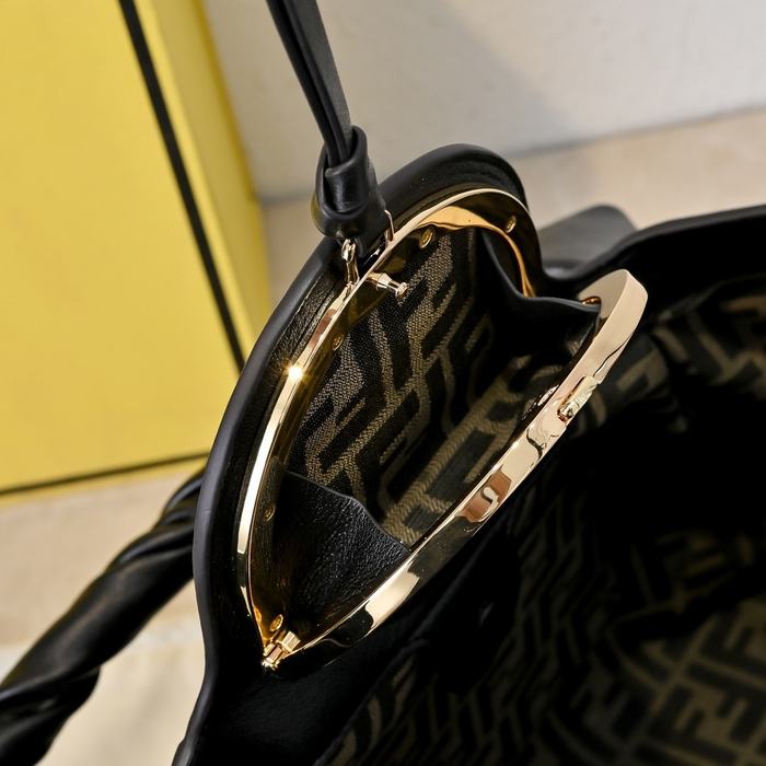 Fendi Tote with soft pleats Black 01A