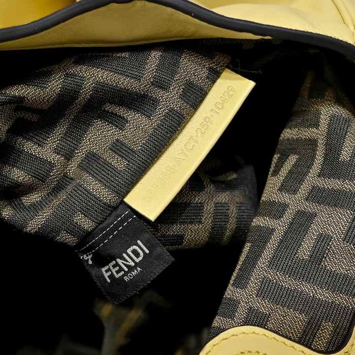 Fendi Tote with soft pleats Black 01A